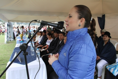 La viceprefecta Mar&iacute;a Gabriela Jaramillo saluda a las delegaciones deportivas. Destaca adem&aacute;s la importancia de este encuentro que refleja la cultura de los pueblos. 