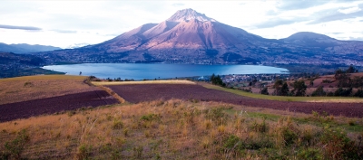 El cerro Imbabura es uno de los principales s&iacute;mbolos que identifica a la provincia. 