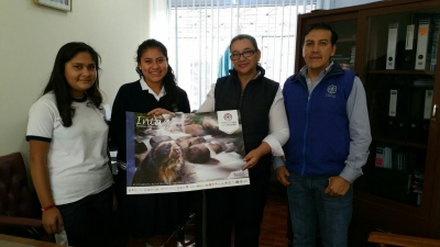 El equipo t&eacute;cnico de la Prefectura y estudiantes de la UNIANDES recorren las unidades educativas del cant&oacute;n Ibarra para llevar a cabo esta campa&ntilde;a.